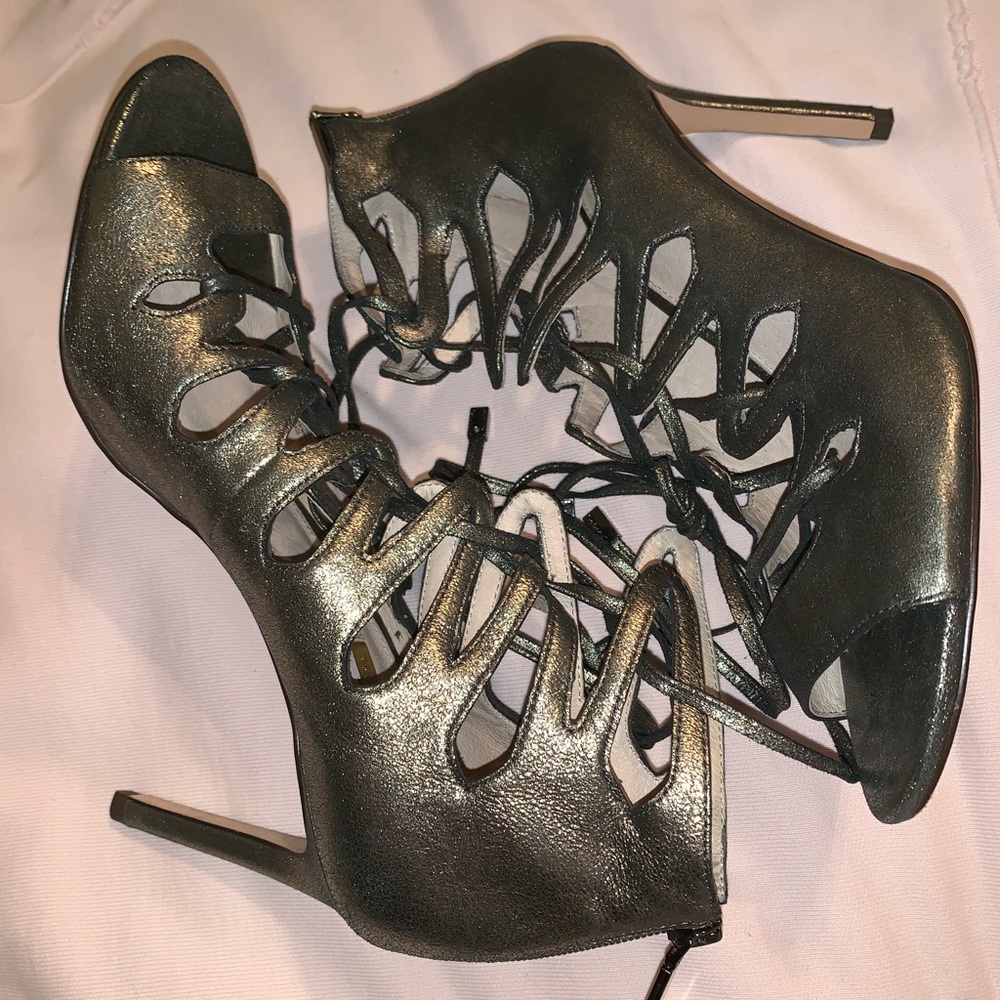 LOUISE et CIE Metallic Laces up 4 inc Stilettos